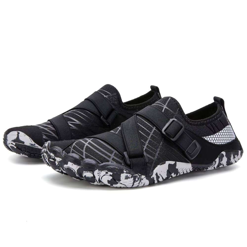 New Design Unisex Summer Aqua Sneakers Walking and Surfing Five Fingers Non-slip Wading Shoes
