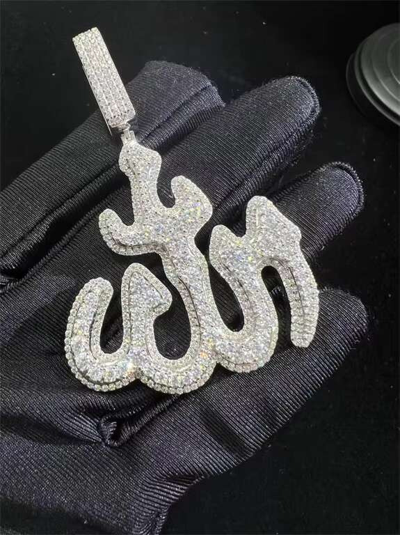 New Hip Hop Design VVS Moissanite Iced Out Baguette Diamonds Letter Initial Name Plate Jewelry Personalized Custom Made Pendants