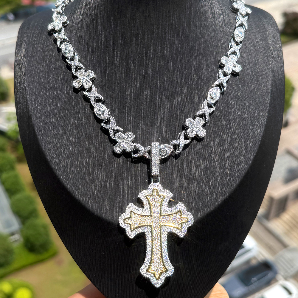Hip Hop Classic Cross Pendant Necklace with Cross Eye Chain 5A Zircon Religious Jewelry