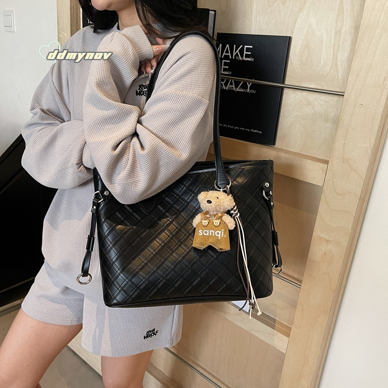 Korean Style Simple Elegant Commuter Tote for Women 2025 Summer Fashion Quilted Casual Shoulder Underarm Bag ddmynov ddmynov