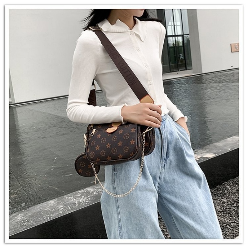 Free Shipping 2025 Designer Women's Luxury New Fashion Underarm Bag Mahjong Bag Single Shoulder Small Underarm Bag khaki
