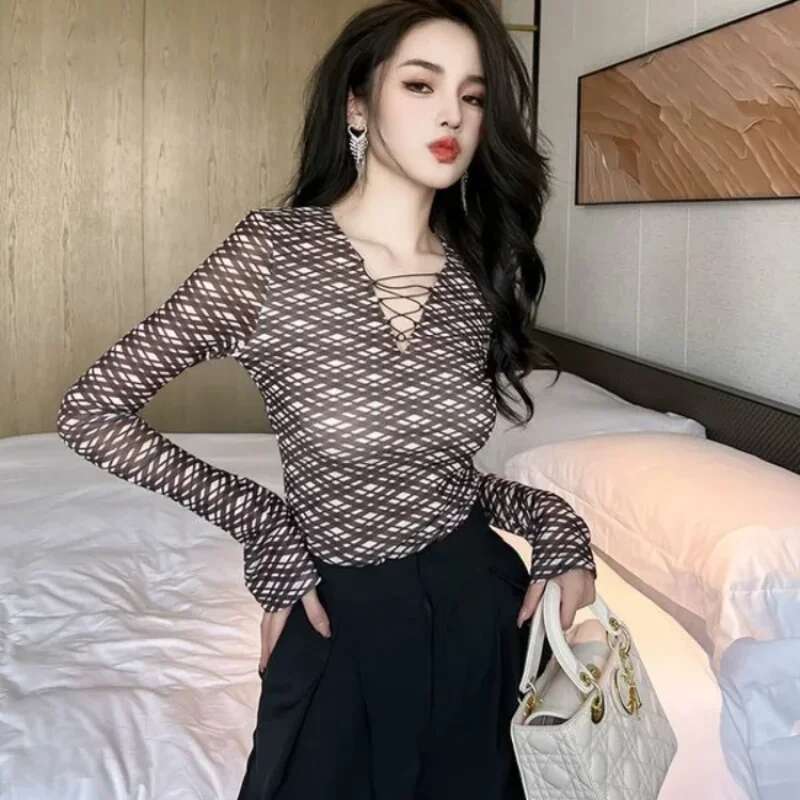 Top Female Korean Style V Neck Polyester Womens Long Sleeve T-shirt Pulovers Clothing 2025 High Quality Trending Cheap Clothes