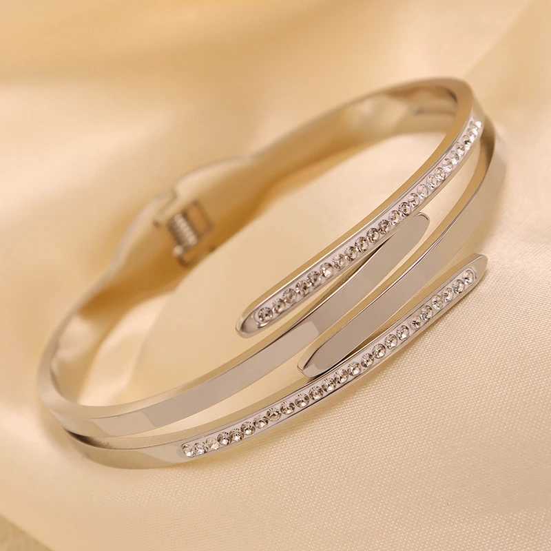 Nivora Fashion Zircon Spring Cuff For Women Stainless Steel Polished Shiny Waterproof Gold Plated Wedding Bangle Jewelry Z250616