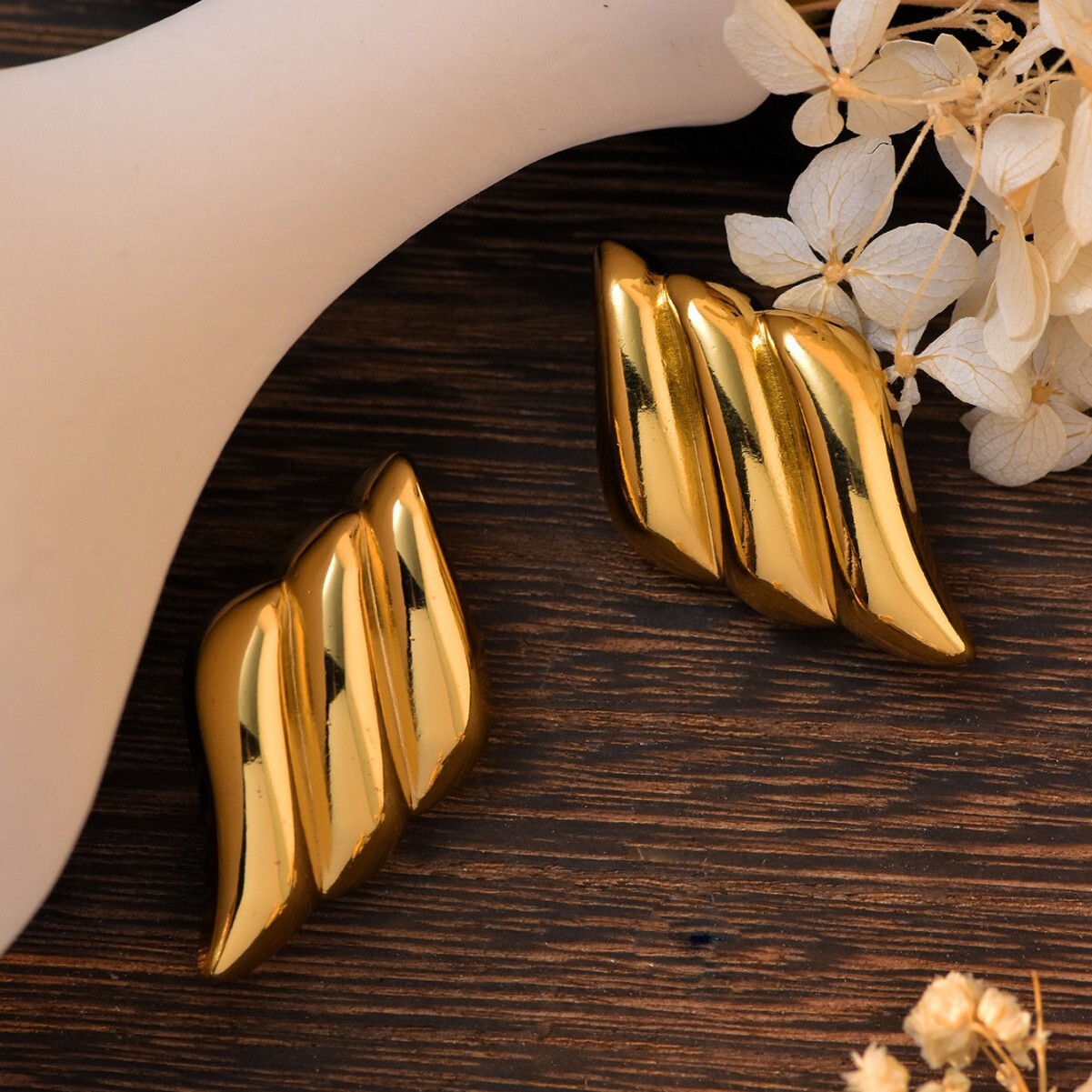 Trendy Fashion Personality Angel Wings Earrings for Women Gold Non-Fading Titanium Steel Ear Jewelry