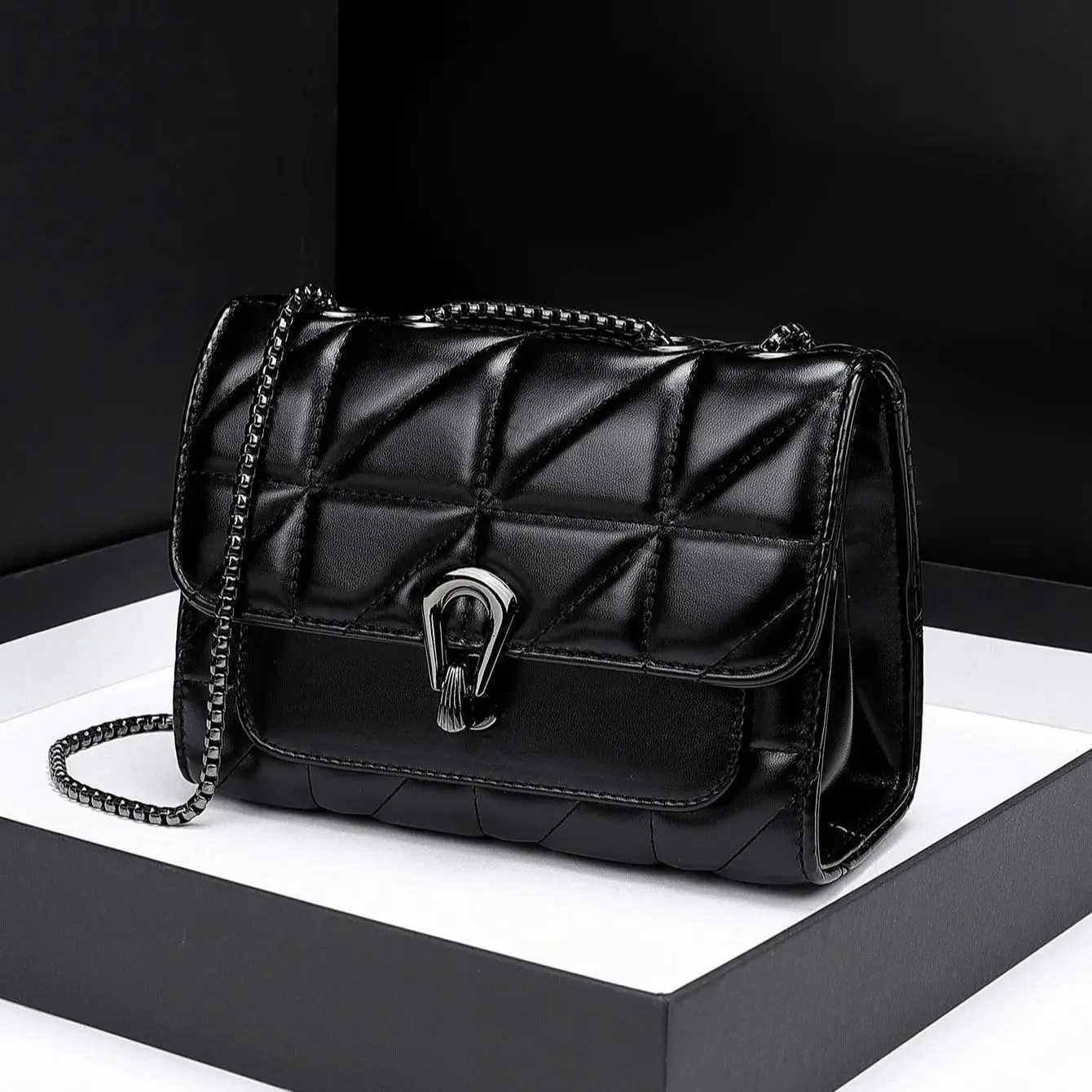 Lingge bag chain bag single shoulder bag diagonal cross style crossbody bag for women. XJ2520616