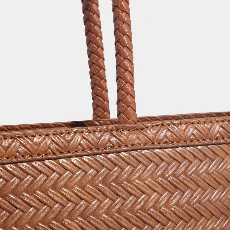 Women's Bags Designer Vintage Tote Bags For Women Designer Handbags Purses New In PU Imitation Braided Emment Flower Underarm Shoulder