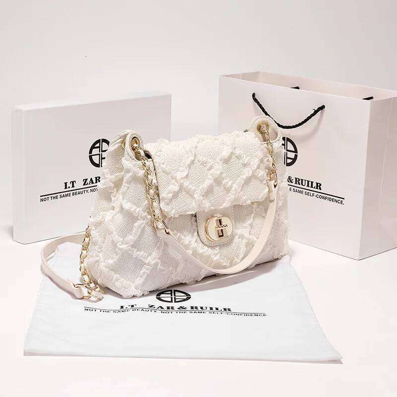All-In-One Women 2025 New Senior Sense Birthday Gift Chain Crossbody Fashion Single Shoulder Underarm Bag