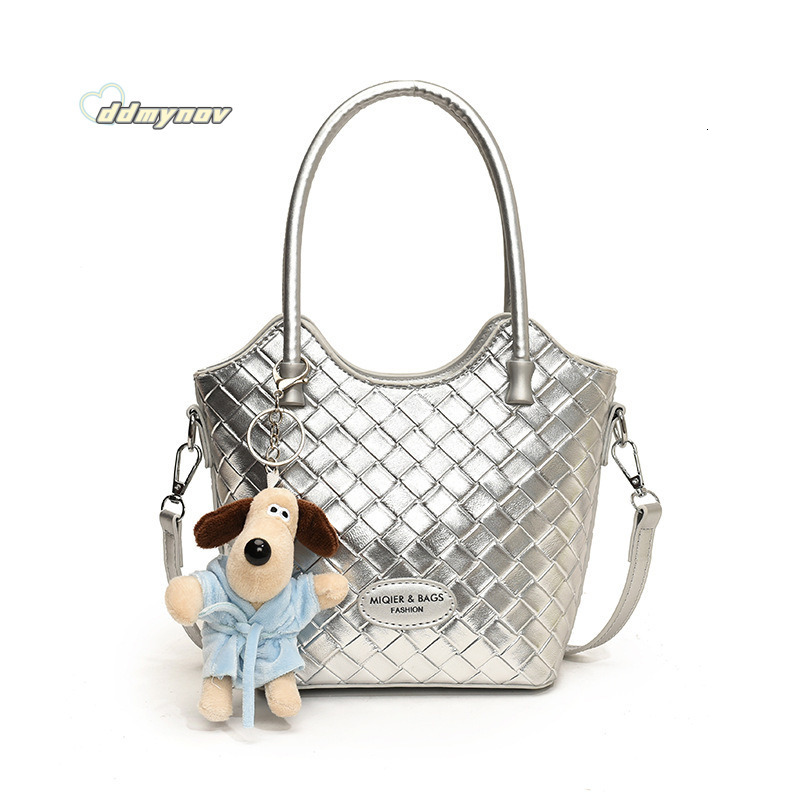 Trendy Silver Handwoven for Women 2025 Super Popular New Light Luxury Niche High-end Crossbody Bag ddmynov ddmynov ddmynov