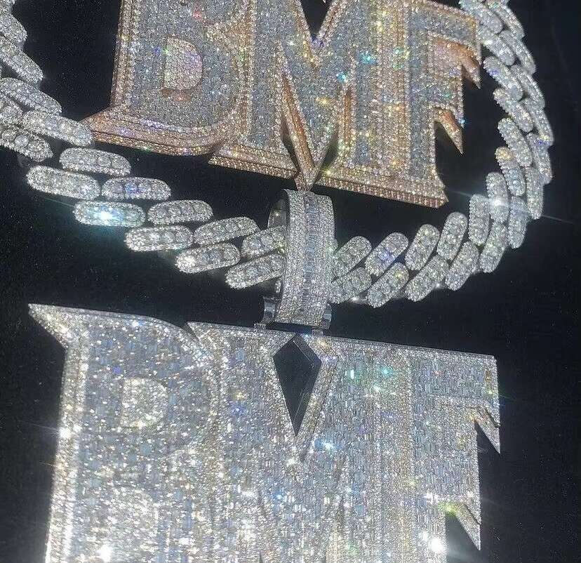 New Hip Hop Design VVS Moissanite Iced Out Baguette Diamonds Letter Initial Name Plate Jewelry Personalized Custom Made Pendants