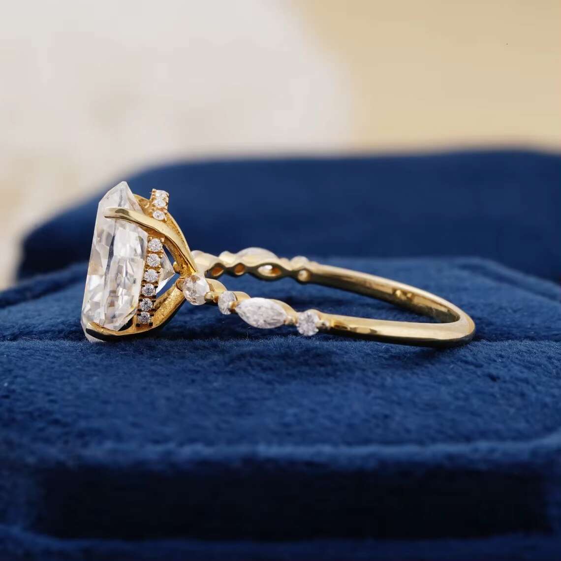 Premium Handmade 925 Sterling Silver Radiant Cut Unisex Moissanite Studded Diamond Rings for Engagement Gifting Occasions