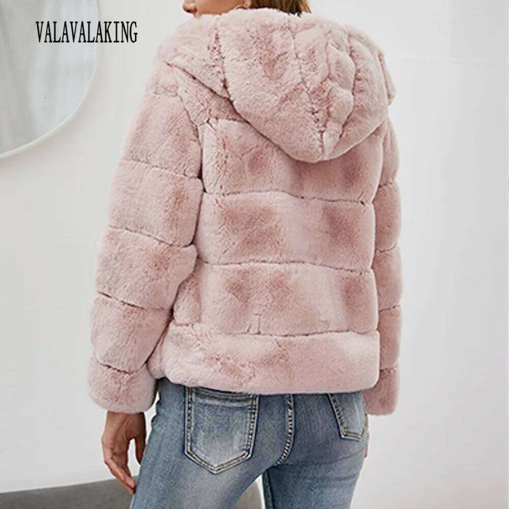 2025 Winter Plus Size Faux Fur Cropped Coat Hooded Long Sleeve Fluffy Jacket Lady Large Thick Warm Furry Cardigan Outwear