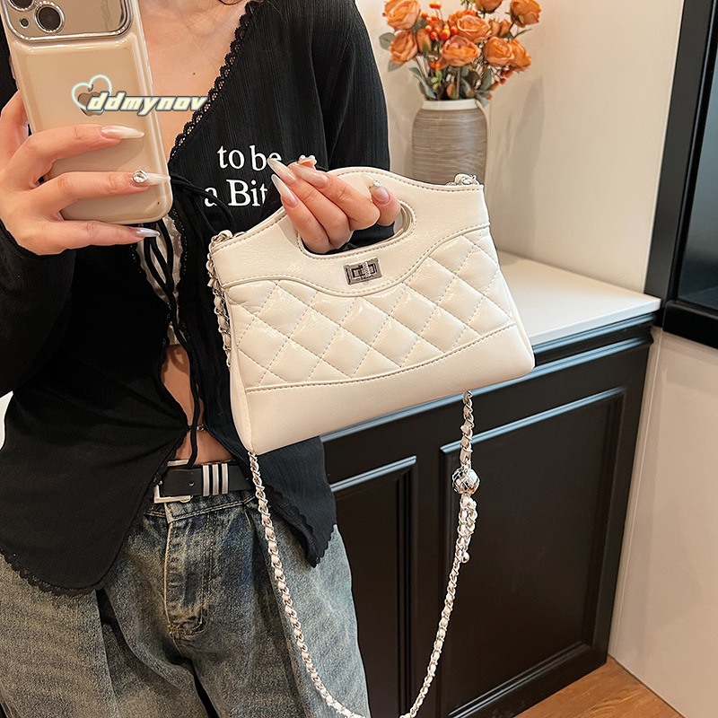 Korean Style Niche Quilted Handbag for Women 2024 New Fashion High-end Shoulder Commuter Crossbody Small Bag Trend ddmynov