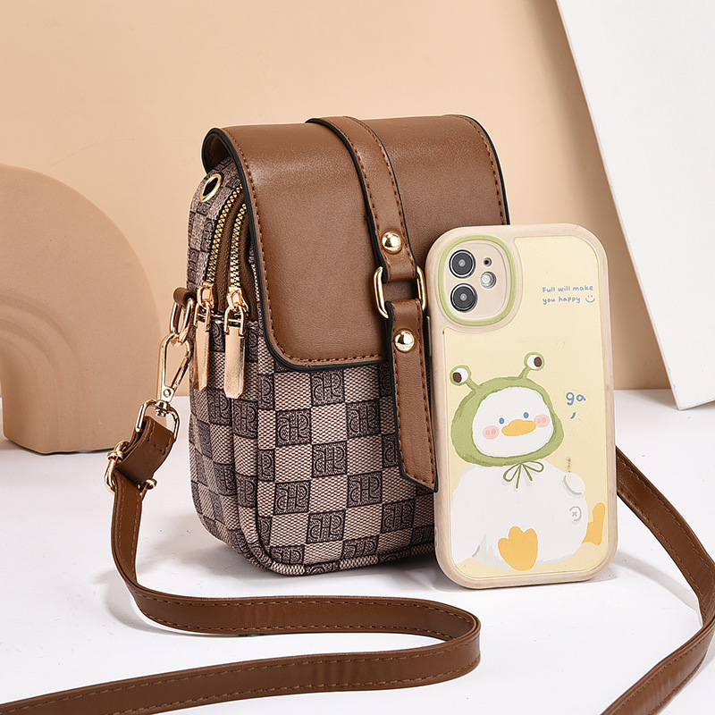 Designer bag free shipping hot for ladies 2025 New Fashionable Light Luxury Mobile Phone Bag Compact and Lightweight Crossbody Bag Shoulder Bag