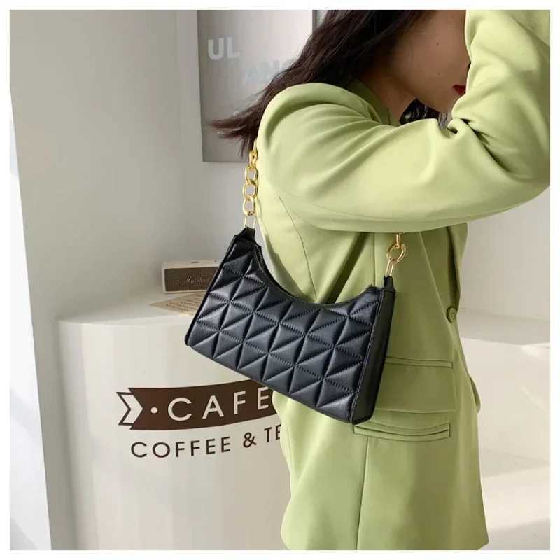 Womens High-end Rhombic Underarm Bag New Trendy All-match Shoulder Bag Niche Chain Handbag Female Fashion Texture Shopping Bag XJ2520616