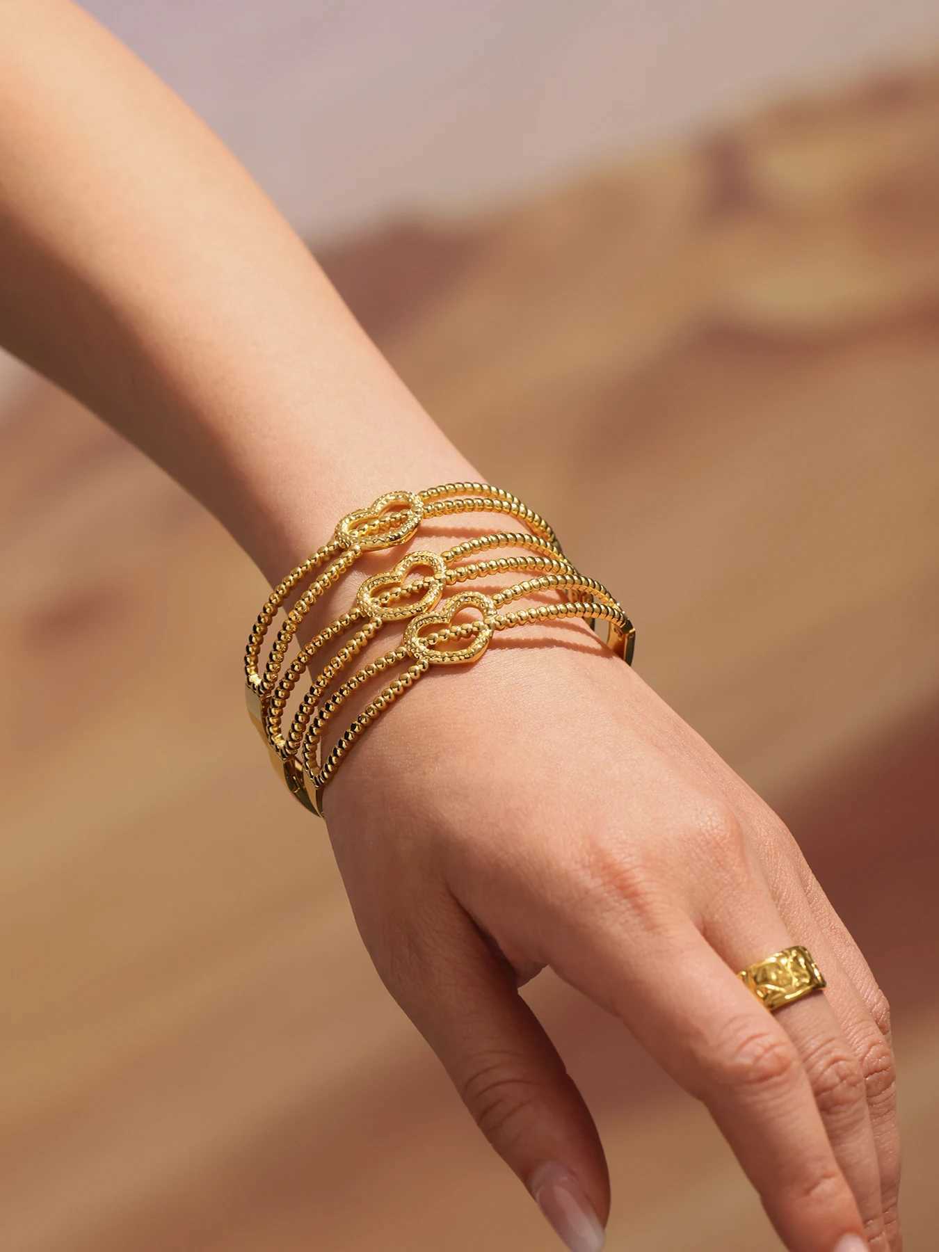 Beauty Heart Womens Stainless Steel Gold Plated Waterproof Bangle Female Charm Jewelry Gift Z250616