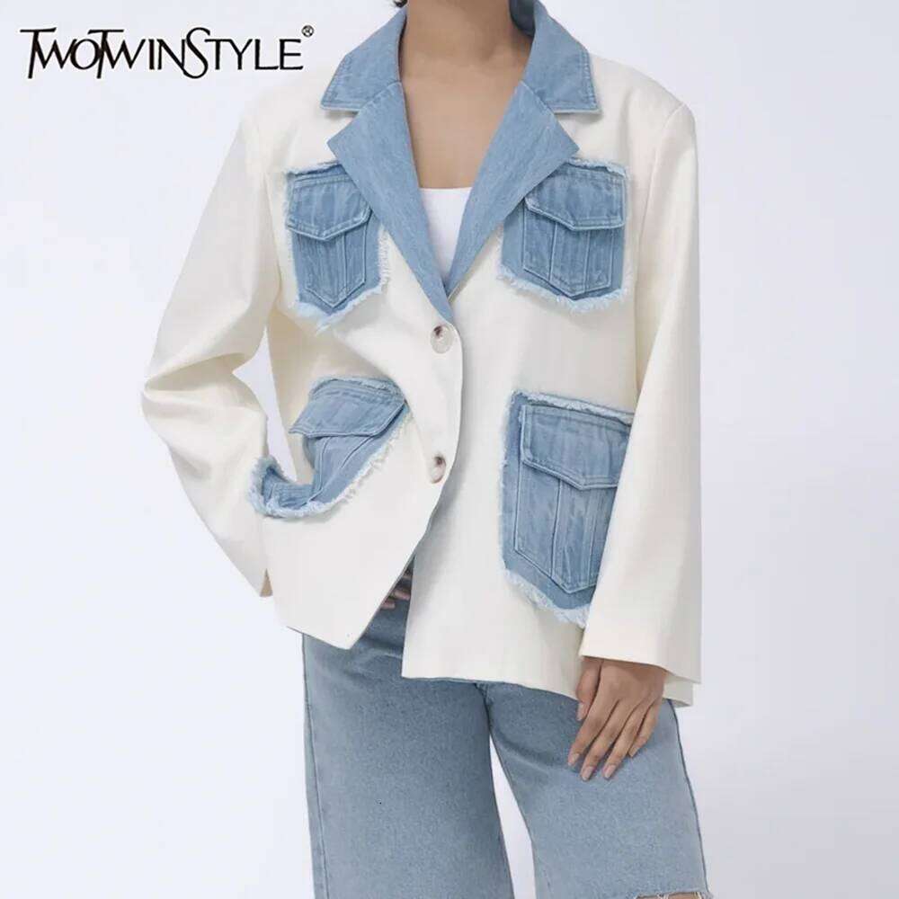 TWOTWINSTYLE Colorblock Patchwork Denim Jacket For Women Notched Collar Long Sleeve Spliced Pocket Casual Blazer Female Style