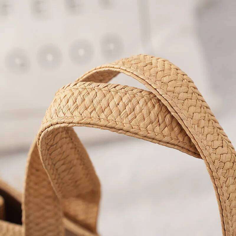 Large Capacity Straw Tote Bags For Women Designer Handbags Bohemian Tassel Beach Handmade Woven Shoulder Bag Travel Shopper