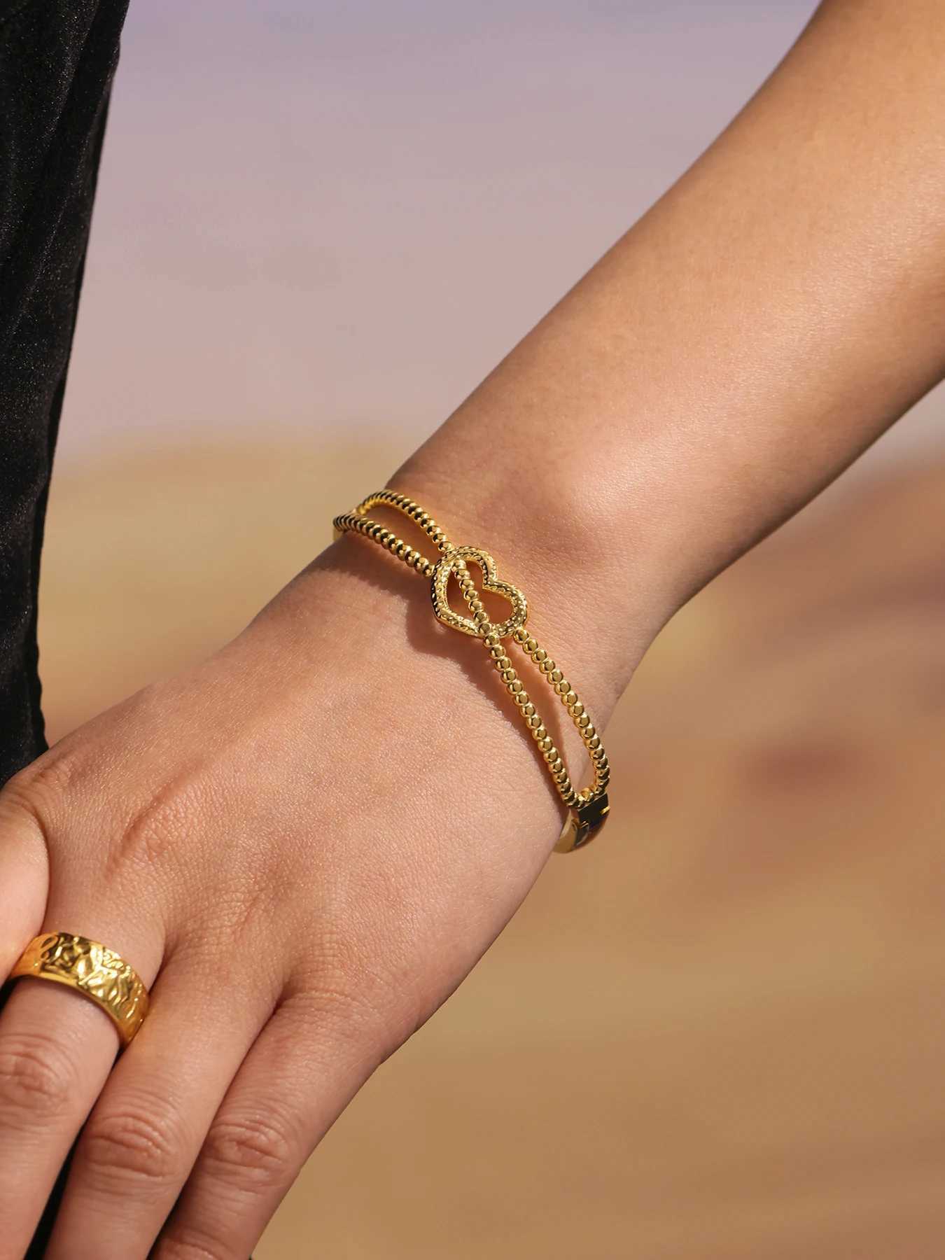 Beauty Heart Womens Stainless Steel Gold Plated Waterproof Bangle Female Charm Jewelry Gift Z250616