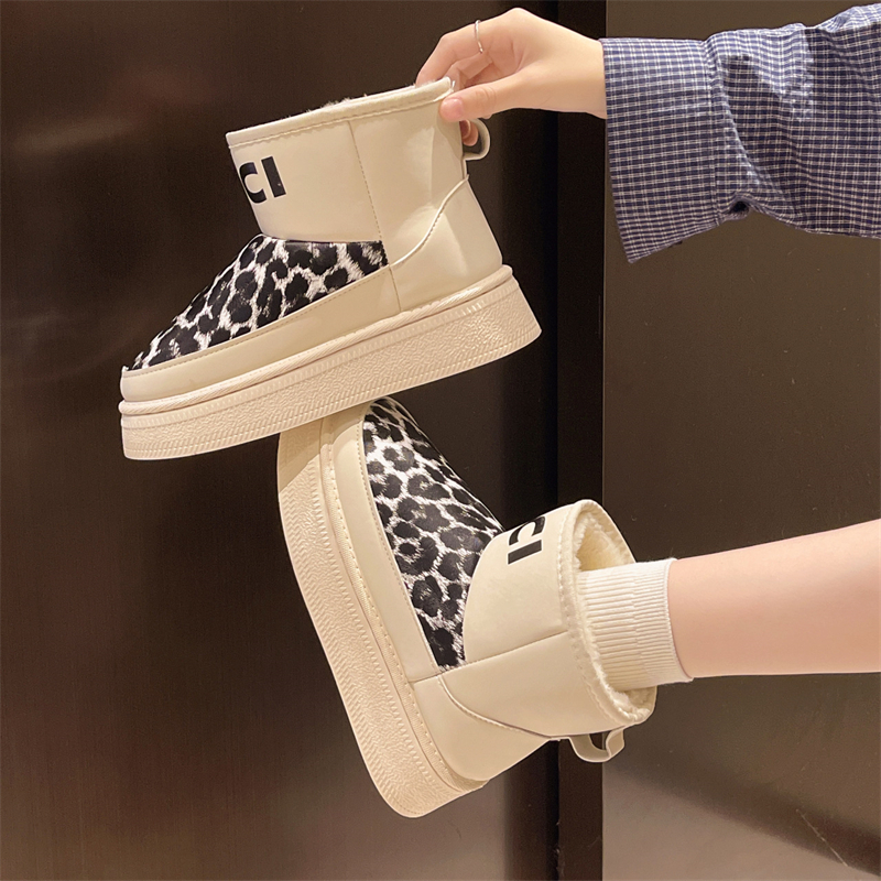 hot Free shipping designer Boots for woman cotton shoes keep warm Fashion Boots classic white black brown snow boots