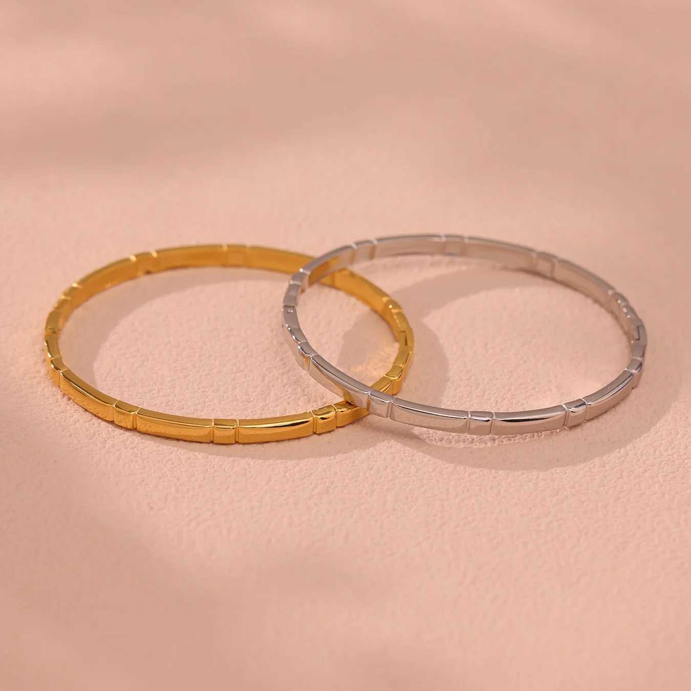 Liora High Quality Stainless Steel Round Bangle For Women Gold Plated No Fade Womens Wrist Bangle Rust Proof Jewelry Z250616