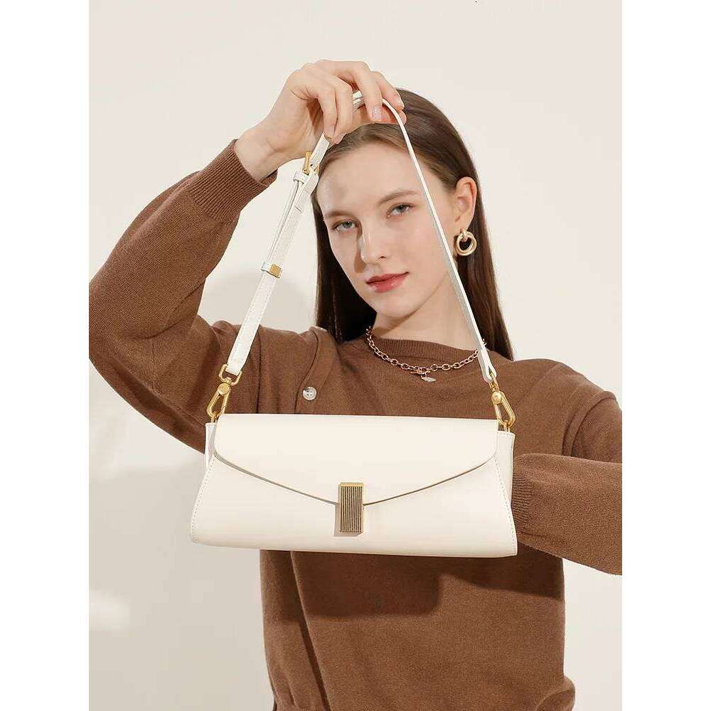 Niche Genuine Leather Women in 2025 Trendy And Versatile Shoulder Crossbody For Commuting Underarm Bag Handbag