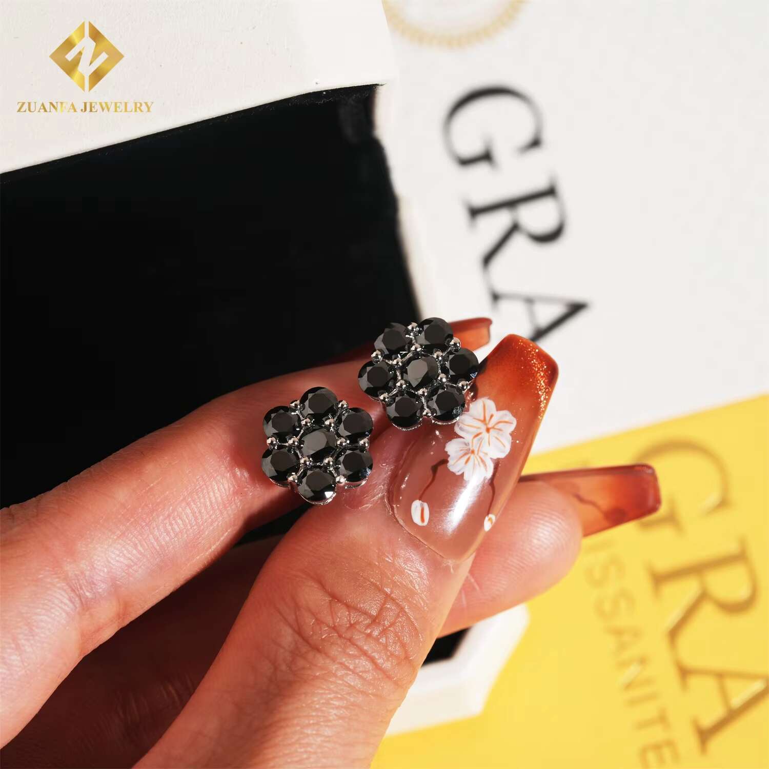 Wholesale Price Popular Best Selling Hip Hop Earring 925 Silver Iced Out Jewelry VVS Moissanite Black Diamond Men Stud Earrings