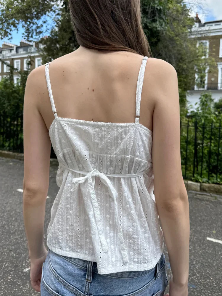 Eyelet Back Lace-up White Tank Top for Woman Sexy V-neck Soft Cotton Slim Cropped Vest Summer Sweet Preppy Style Crop Tops Y2k 250614