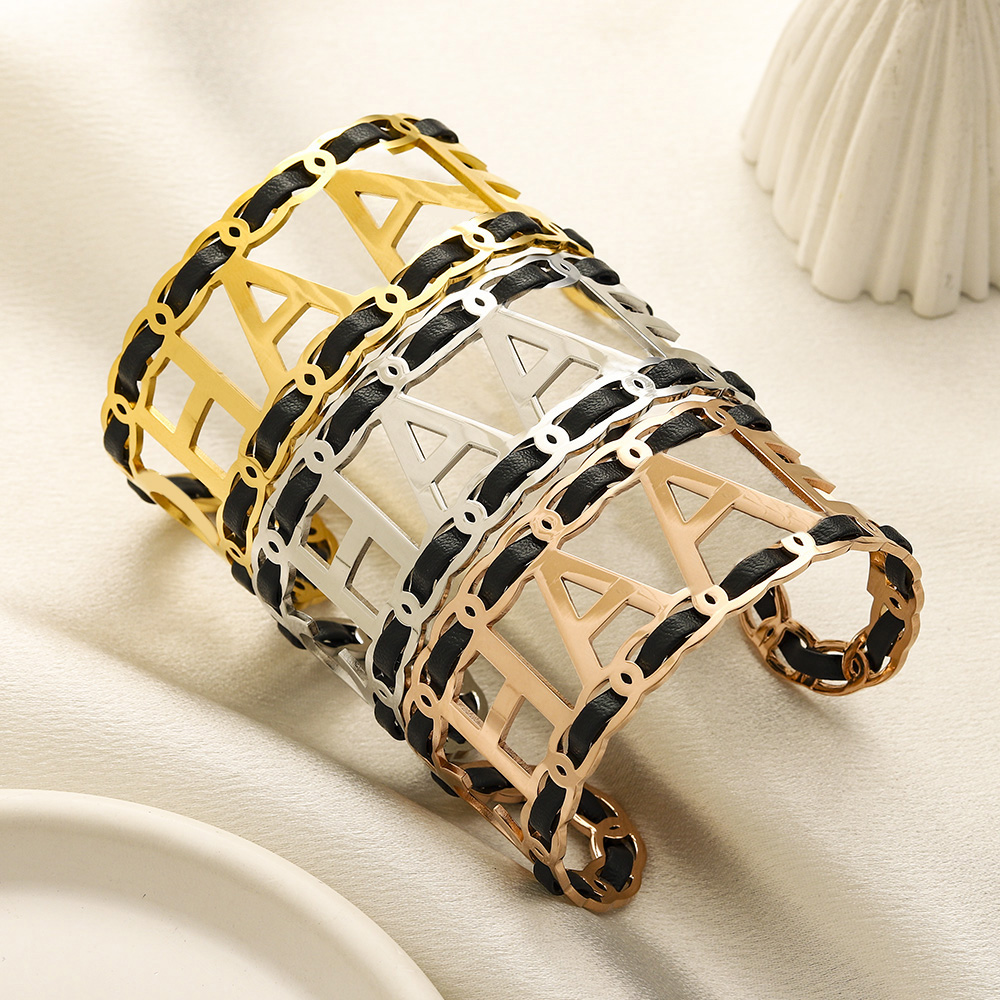 Elegant Gold Tone Bangle Stainless Steel Bracelet Women's Fashion Jewelry Classic Design Wedding Jewelry Gifts Accessory Any Occasion Timeless Wrist Decor