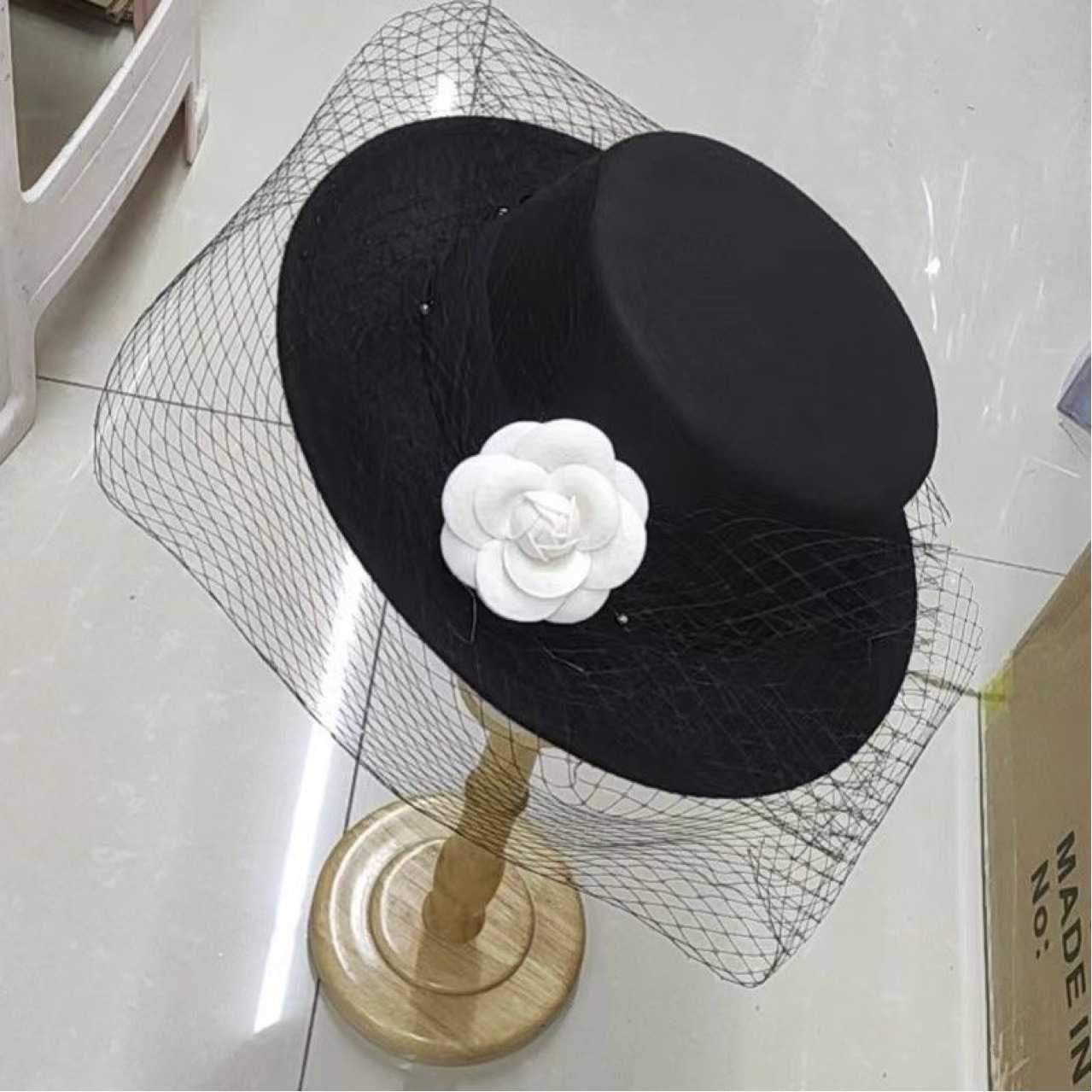 Socialite Camellia Hat Hepburn Style Black Mesh Face Cover Photo Prop Performance Flat Hat 250615