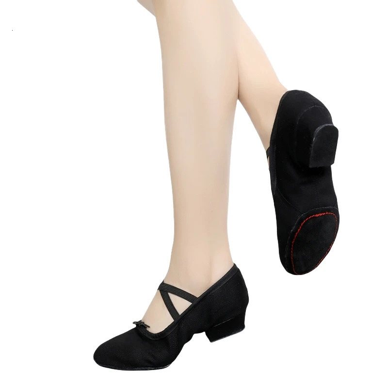 Ballet Dance Shoes Women Teacher Stage Training Shoes Soft Sole Slippers Yoga Belly Practice Shoes Girls Jazz Dancing Shoes 250613