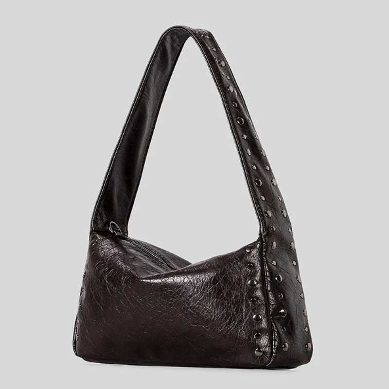 New Motorcycle Armpit Bag With FAshion And Personalized Design Oil Wax Leather Shoulder Bag Handbag Crossbody Bag Z250617