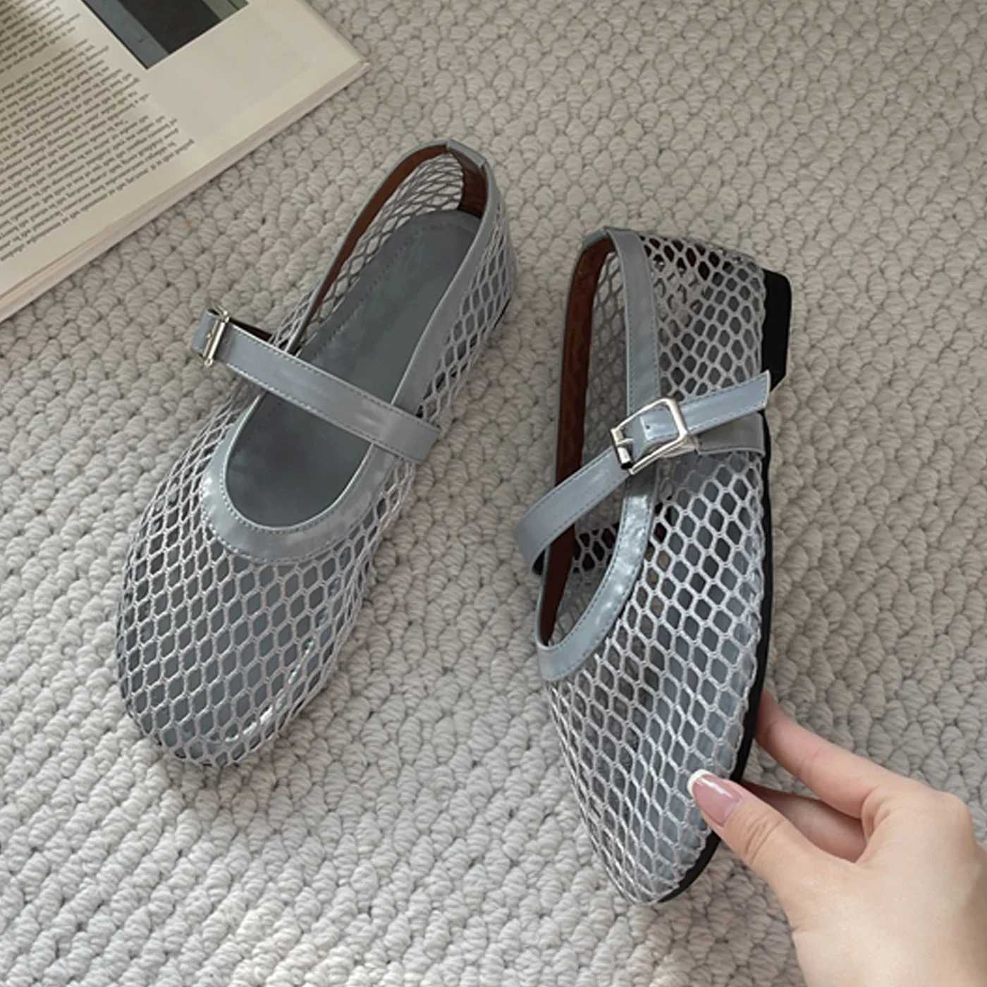 Eilyken Summer Designer Cozy Mesh Heels Women Flat Shoes Fashion Round Toe Strap Casual Outdoor Dress Sandals Z250617