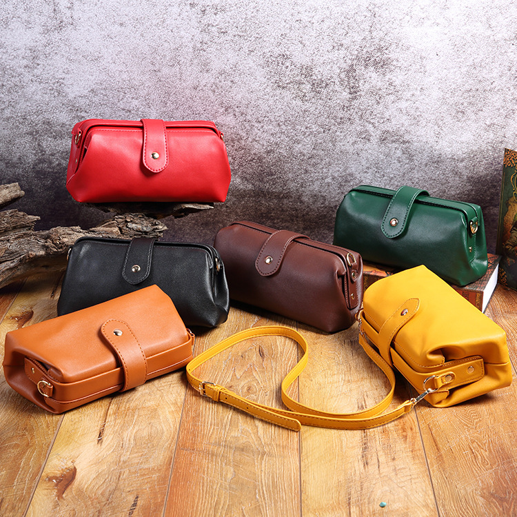 Free Shipping 2025 New Designer Bag Retro Women's Handmade Soft Mouth Shoulder Handbag Casual Fashion High-quality Shopping Bag