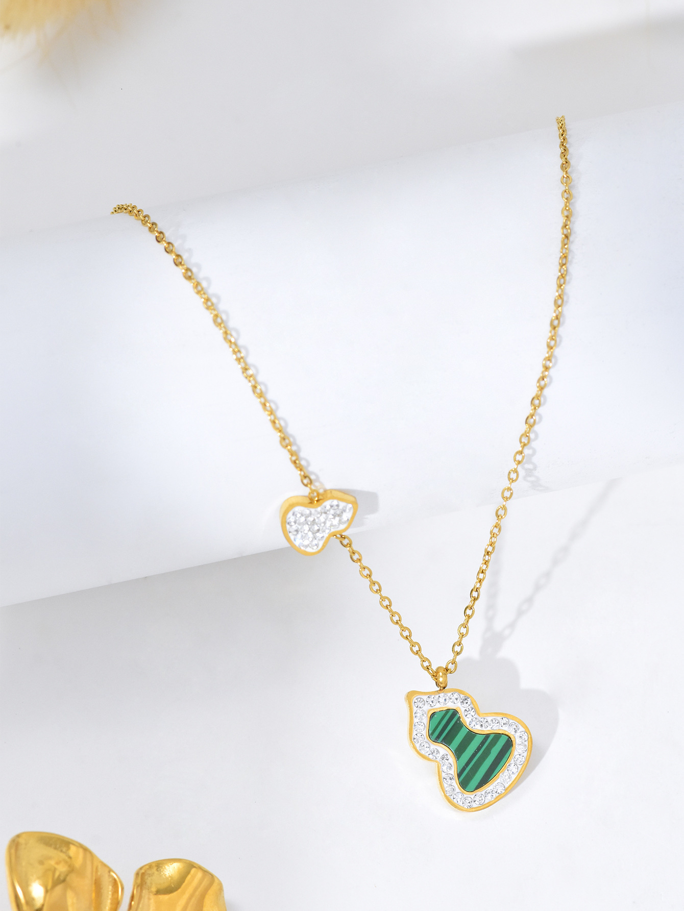 Fashion Light Style Simple Personality Versatile Dia-Encrusted Gourd Necklace for Women High-End Titanium Steel Non-Fading Jewelry