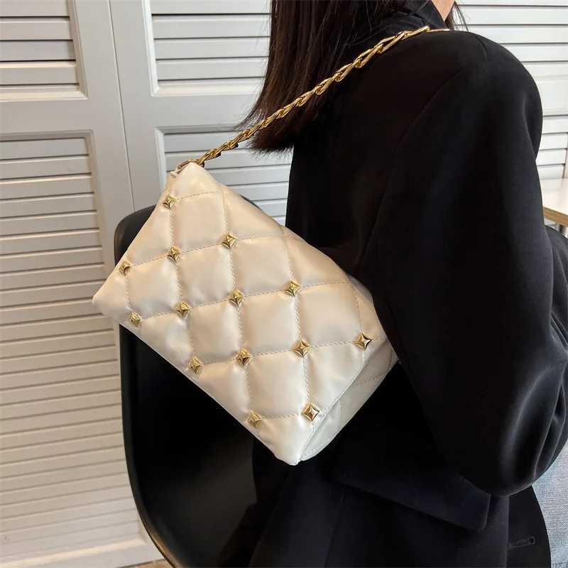 Trendy Chain Shoulder Bag FAshion Plaid PU Leather Underarm Bags For Women Flap Lady Handbags Designer Womens Bag Z250617