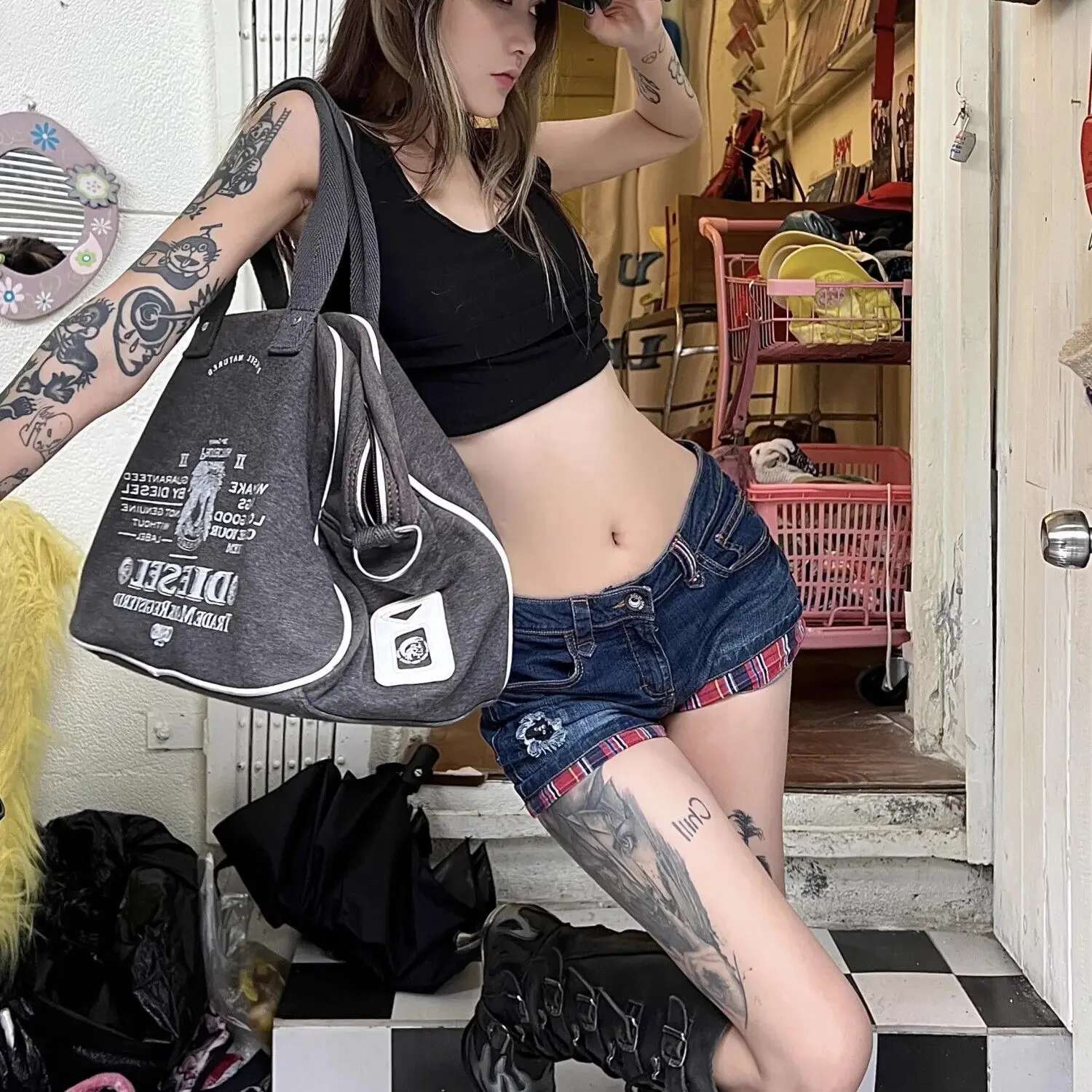 Korean Style Low Rise Waist Ripped Female Short Jeans Pants Normal Classic Casual Wholesale Jorts Comfy XL Womens Denim Shorts