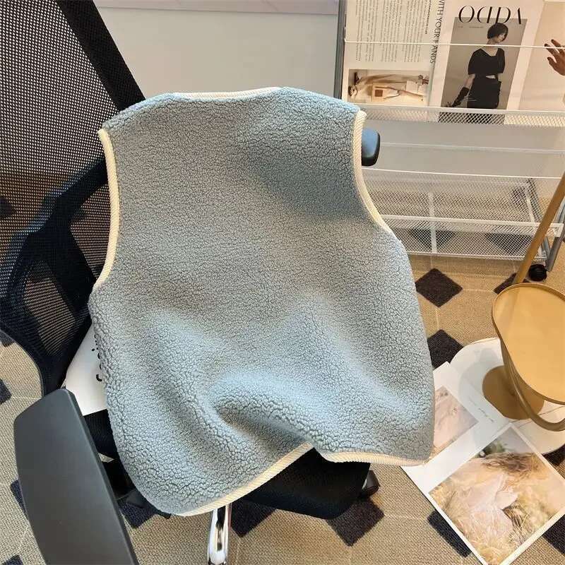 Half Short Womens Vests Solid Color Lightweight Padded Pretty Autumn Lady Lamb Plush Giletes Clothes Fashion 2025 Cold Youthful