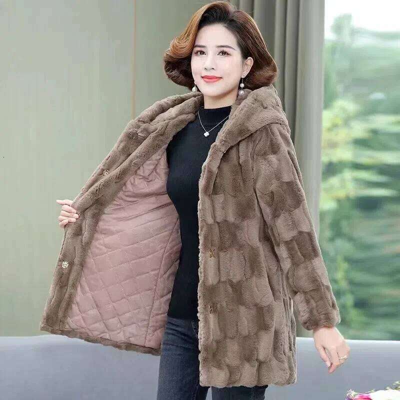 New Mother's Winter High-End Imitation Fur Middle-Aged And Elderly Women's Hooded Thicke Mink Veet Coat