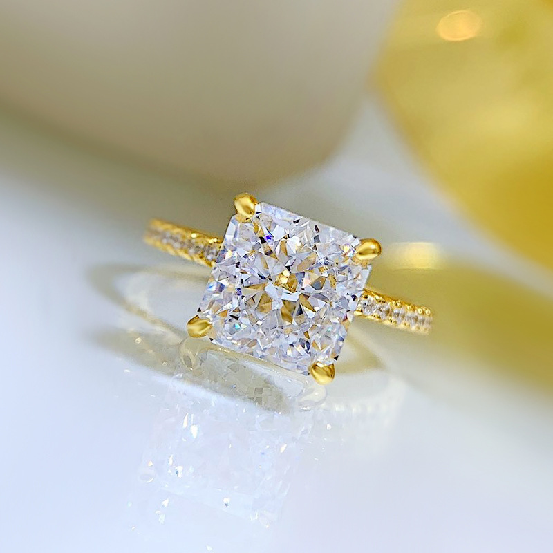 Choucong Ins Top Sell Sparkling Bright Wedding Rings Women Luxury Jewelry Geunine 100% 925 Sterling Silver 18K Gold Party Eternity White Moissanite Di