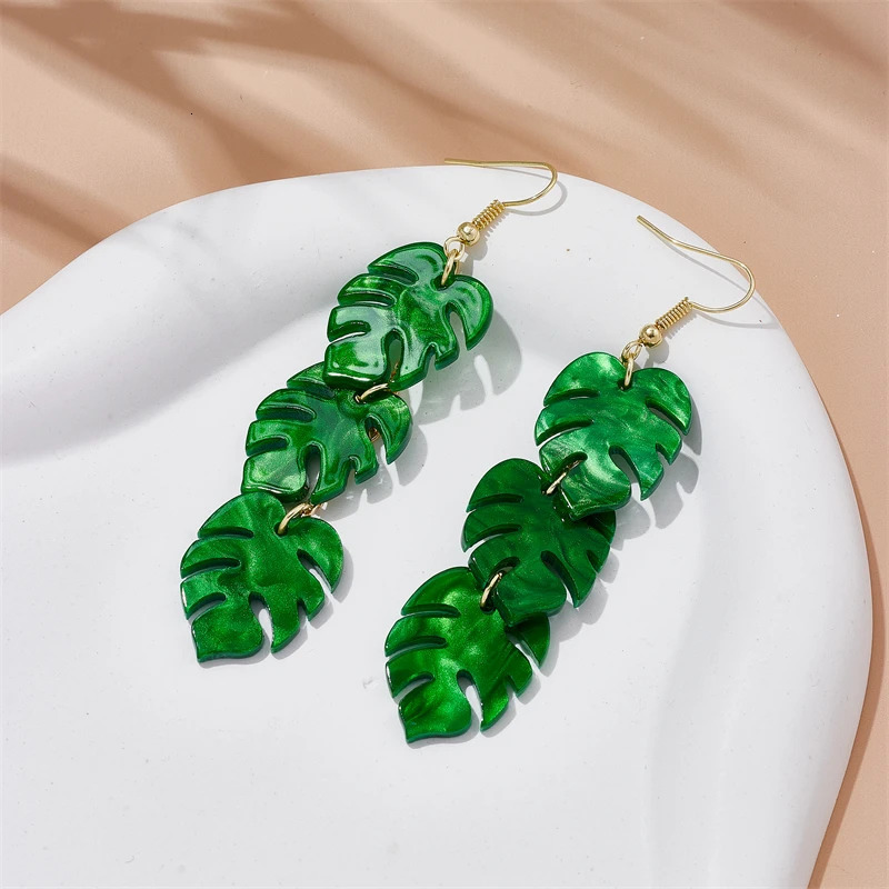 YAOLOGE Green Turtleback Leaves Tropical Palm Leaf Long Pendant Earrings For Women Trend Ear Hook Acrylic Jewelry Party Gift 250610
