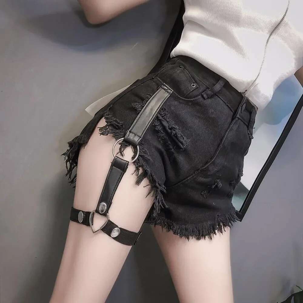 Sexy With Waist Pocket Denim Shorts for Women New In Wholesale Japanese 2000s Style Elasticty Normal Kpop Short Jean Pants Woman