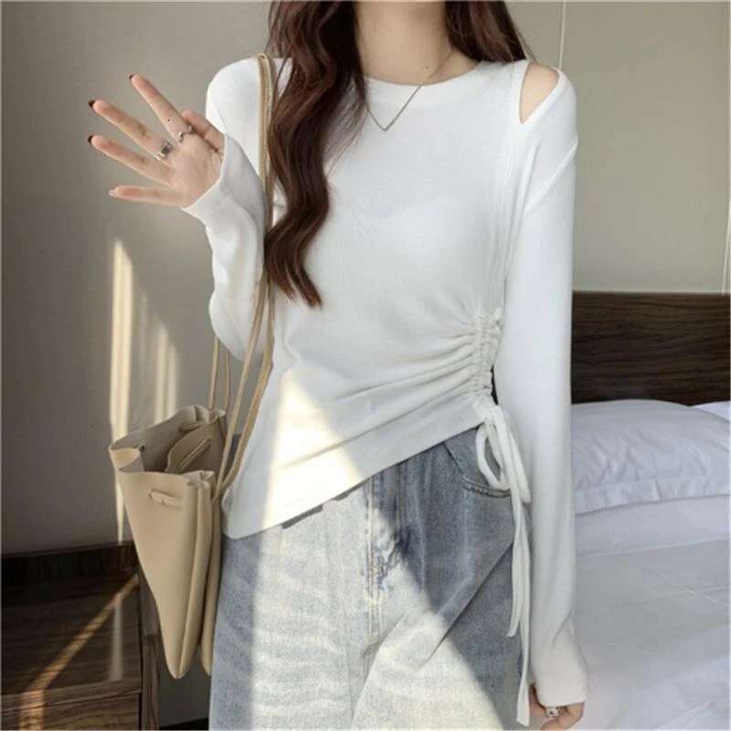 Slim Womens T Shirts 2025 Brown Clothes Off Shoulder Female Tops Plain Aesthetic Tshirts 90s Vintage New in Korea Stylish Tees
