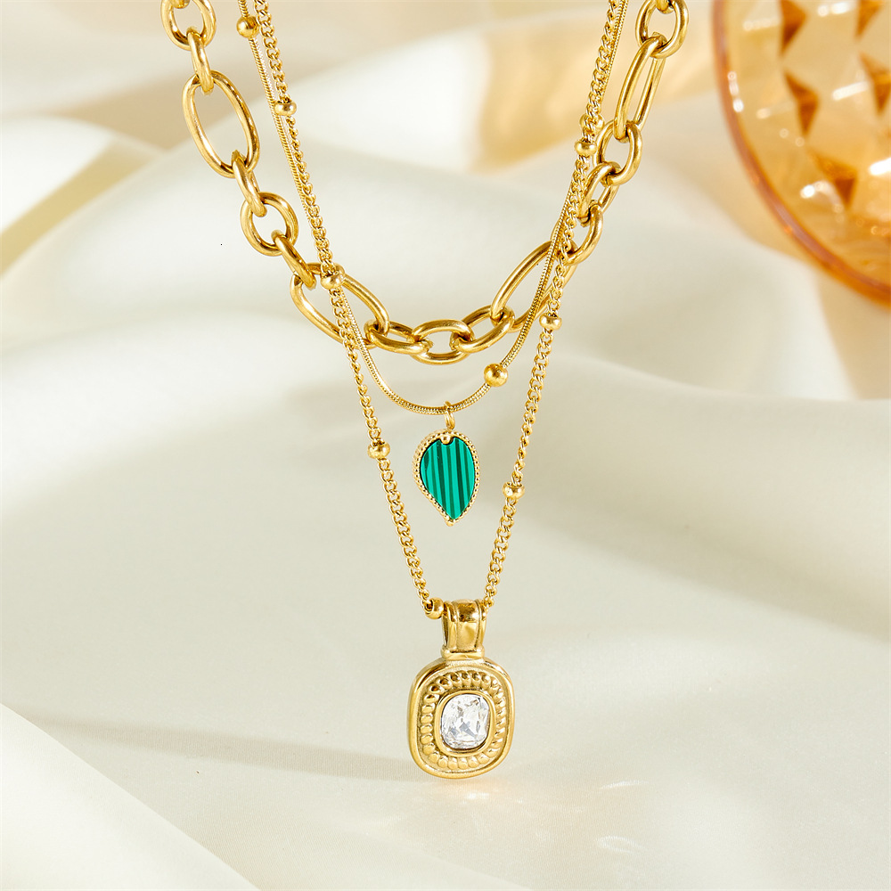 Light Fashion Multi-layer Inlaid Leaf Stacking Necklace for Women Titanium Steel Design Non-fading Jewelry