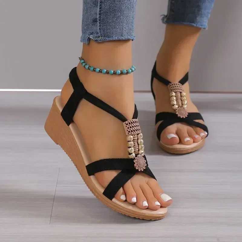 New Style Round Toe Wedge Heel Metal Decorated Fashionable Womens Shoes Flat Wear-resistant Comfortable Casual Sandals Z250617