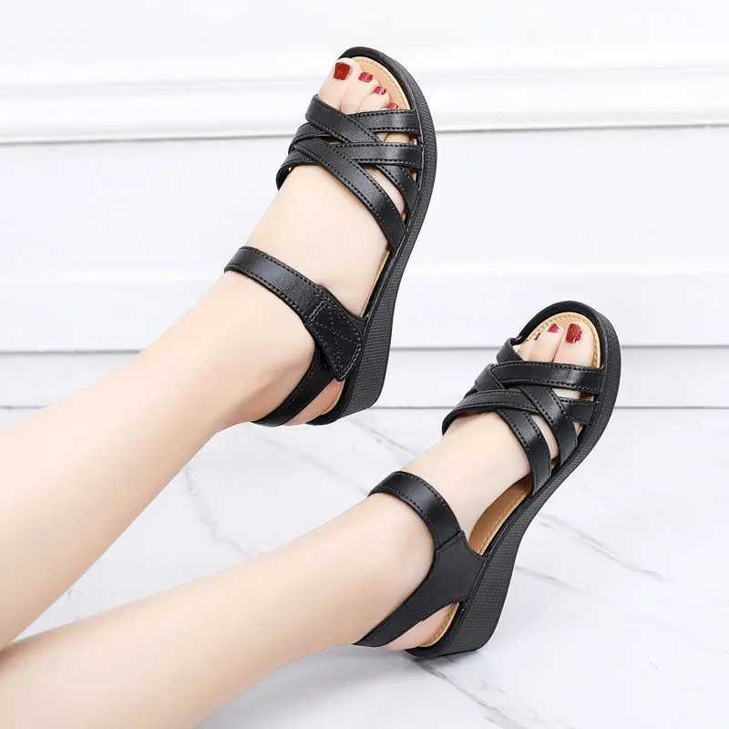 Mother Sandals Summer Soft Sole Middle-aged and Elderly Non-slip Work Shoes 4cm Wedges Flat Grandma Shoes To Wear Outside Z250617
