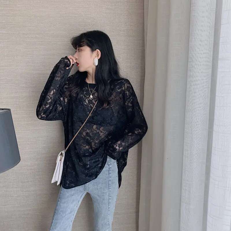 Women Lace Clothing 2025 White Sexy Top for Woman T-shirt Goth Designer Tall Aesthetic Tshirt Elegant and Youth Coquett Old Tee