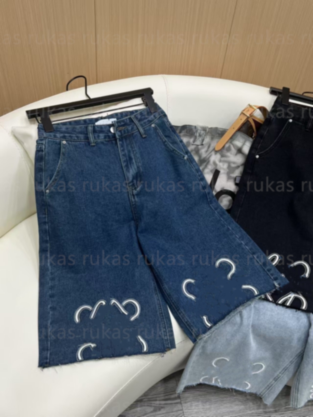 Mens jeans Designer Jeans For Womens blue denim shorts luxury loeweses embroidered classic denim straight shorts custom fashion denim jeans womens mens shorts S-XL