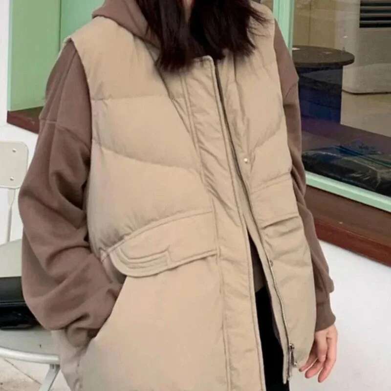 Lady Down Giletes Quilted Warm Korean Style Winter Clothing Clothes Fashion 2025 Womens Puffer Vests Coats on Sale Insulated