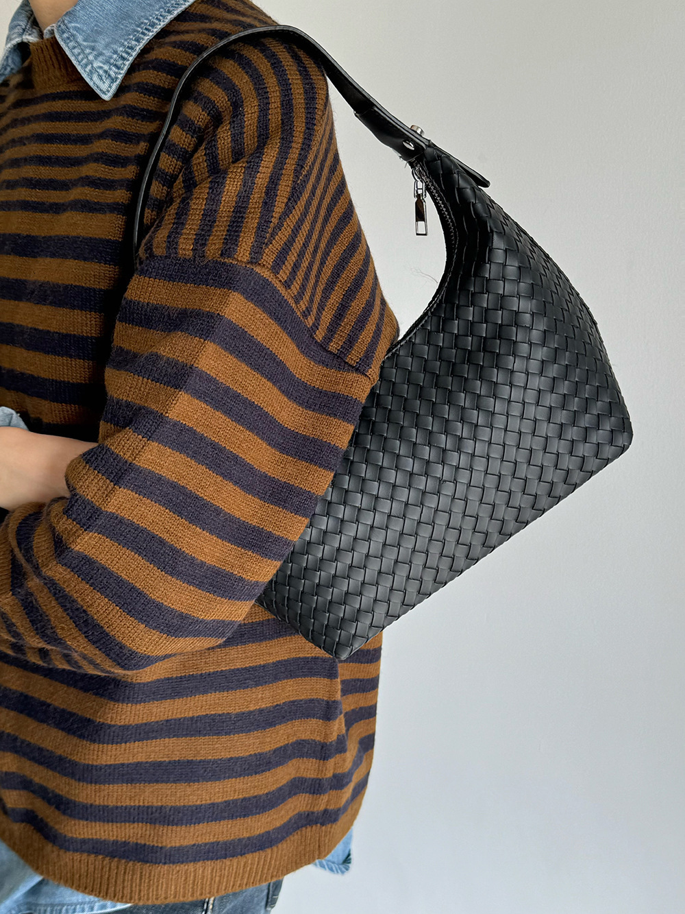 Free Shipping 2025 New Designer Bag Multi Functional Comfortable Woven Women's Single Shoulder Handbag Trendy Fashion High Quality Shopping Bag