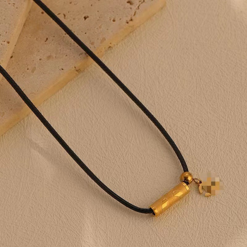 Fashion Small Fragrance Pendant Handwoven Durable Black Collarbone Sweater Chain Necklace Hanging Rope Wax Cord Jewelry